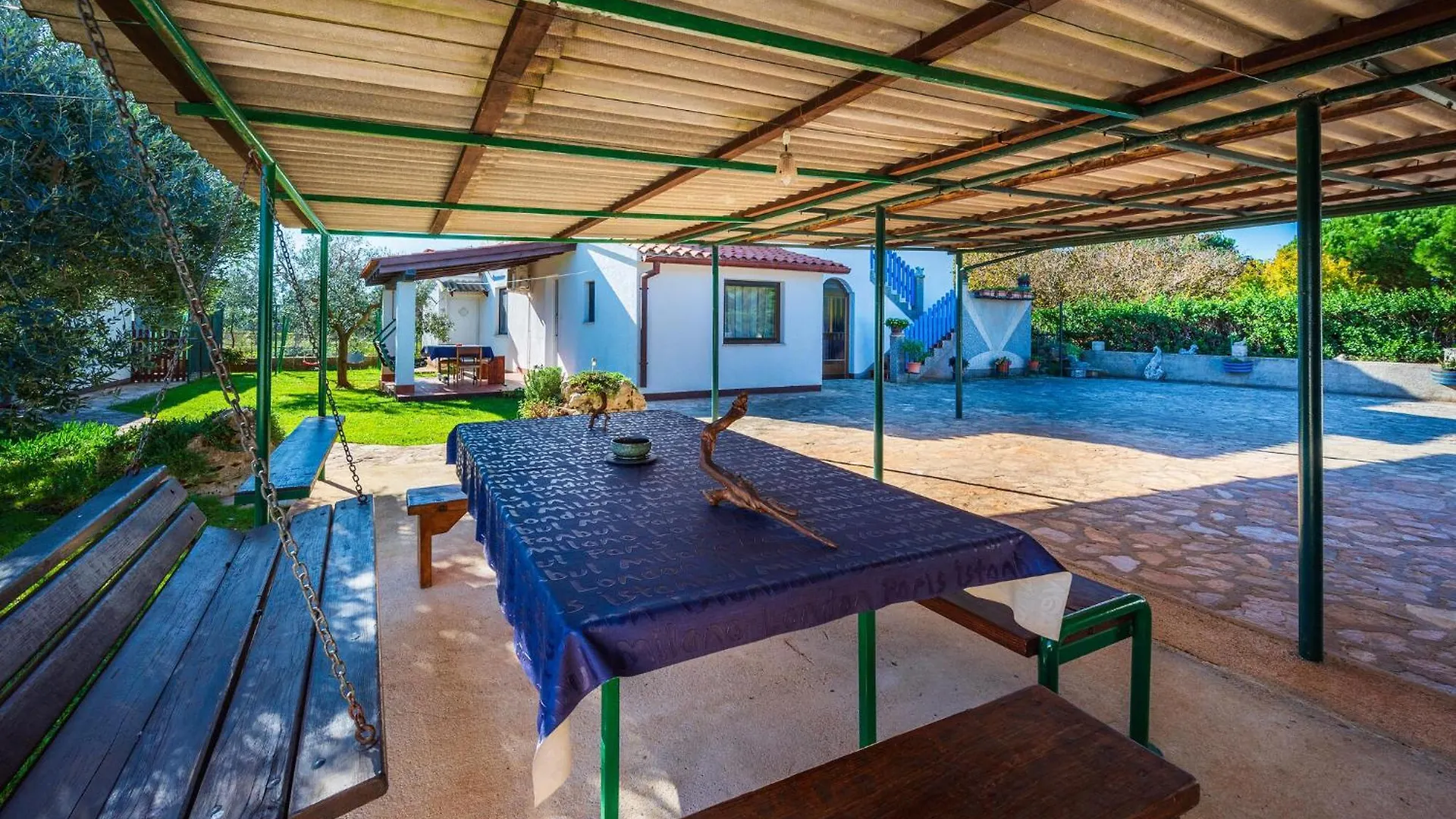 Nice Apartment In Liznjan With Kitchen